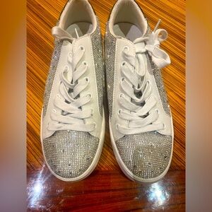 Steve Madden Blade -R Rhinestone tennis shoes women’s size 8